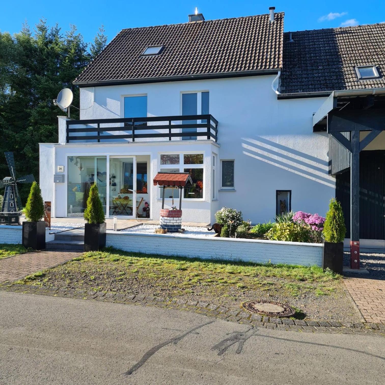 Guesthouse Wallenborn - Lodge Екстериор снимка